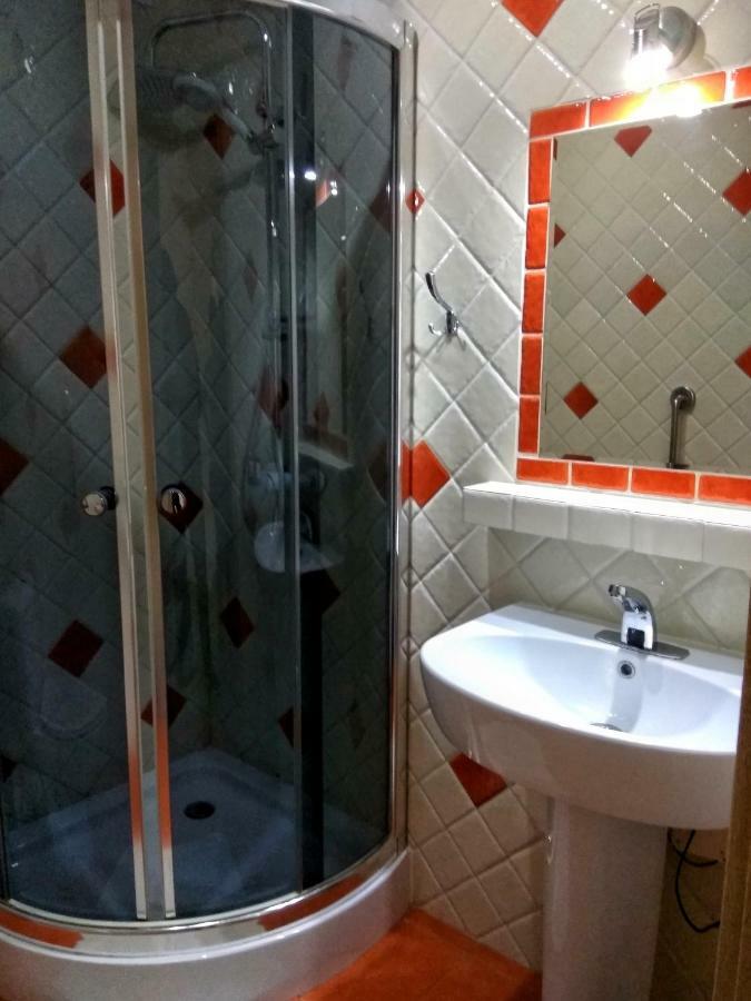 Pokoje Na Wiejskiej Naleczow Exterior photo